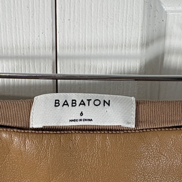 Babaton modern faux vegan Leather Mini Skirt - Picture 5 of 9